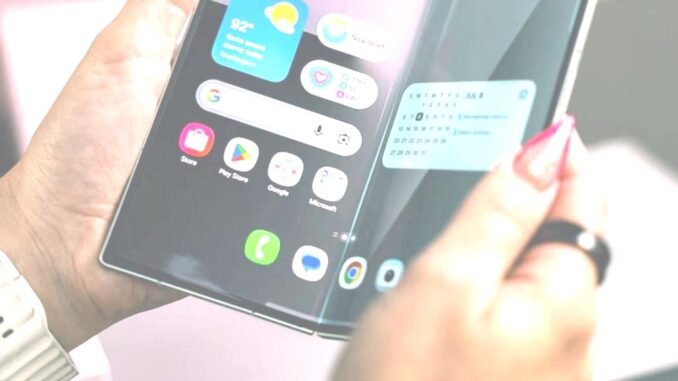 Samsung Geniş Katlanabilir Telefon 2023 - LeoTheMaster